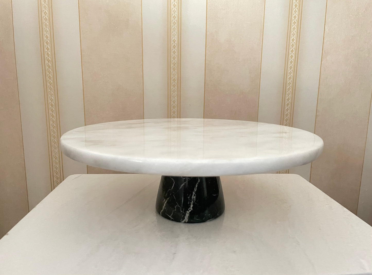 Black & White Cake stand